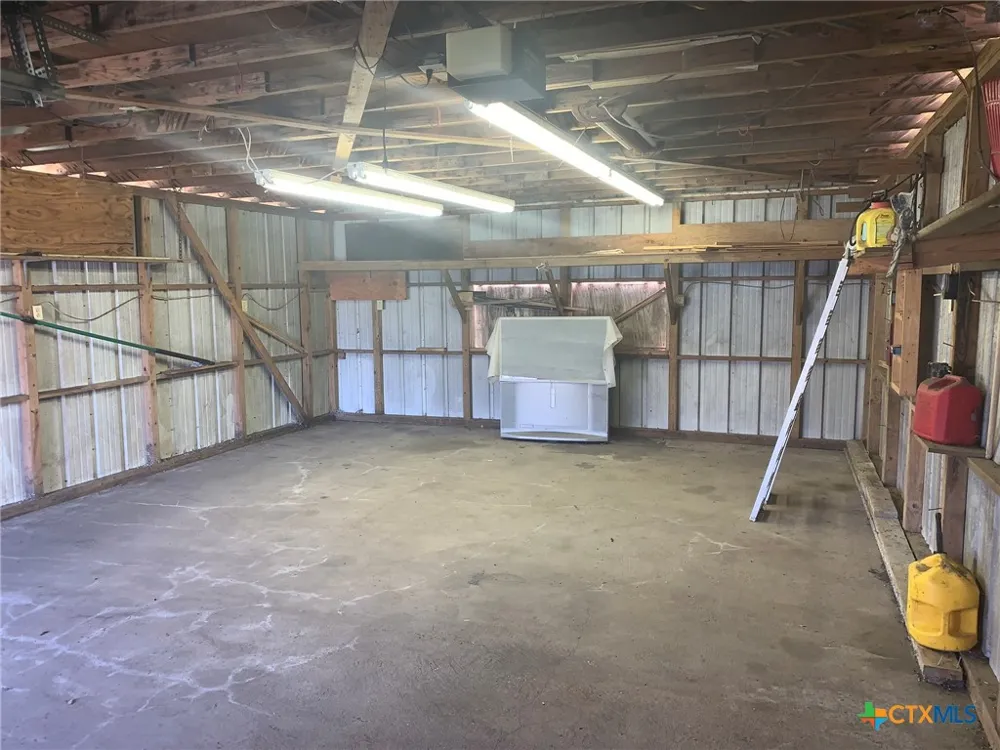 10704 State Highway 185 Victoria, TX 77905