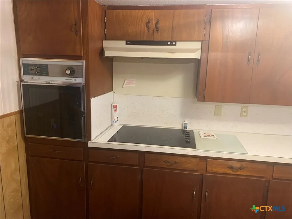 10704 State Highway 185 Victoria, TX 77905
