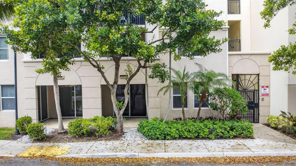 3110 Renaissance Way #110 Boynton Beach, FL 33426