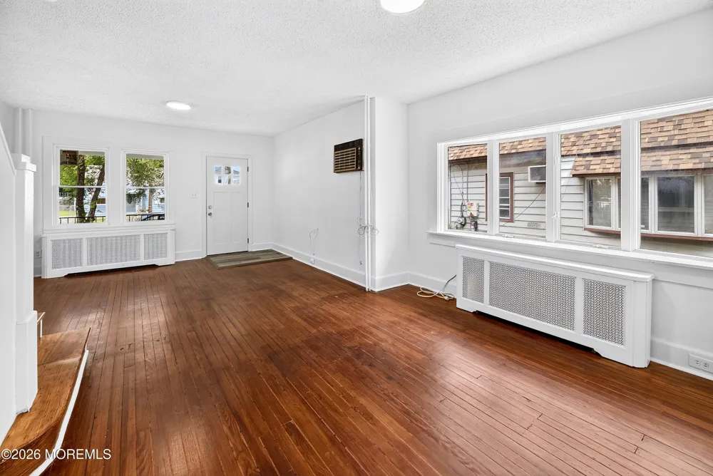 22 Grant Street Riverside, NJ 08075