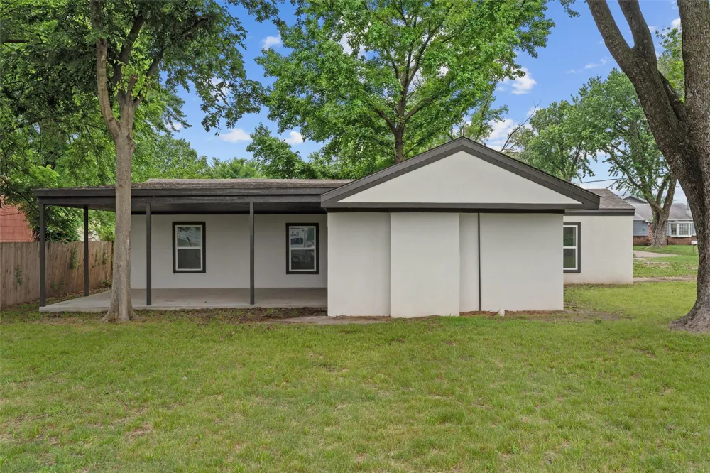 206 S Shawnee Avenue Dewey, OK 74029