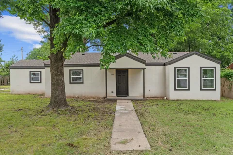206 S Shawnee Avenue