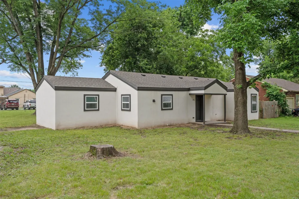 206 S Shawnee Avenue Dewey, OK 74029