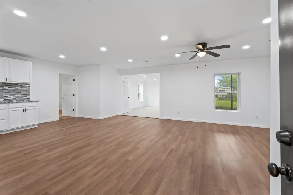 206 S Shawnee Avenue Dewey, OK 74029