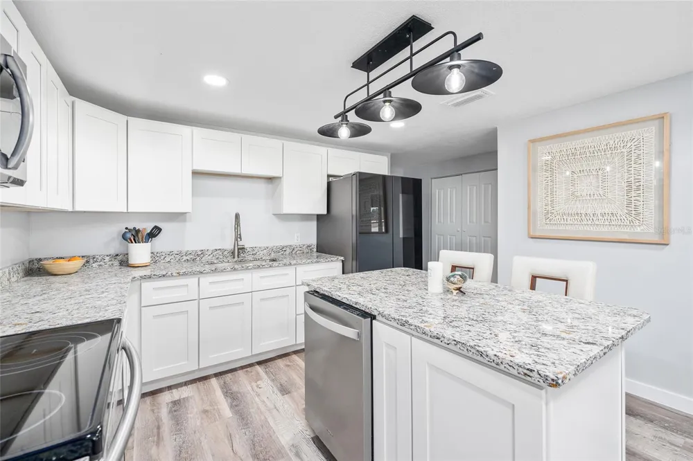 1231 102ND BLVD A Wildwood, FL 34785