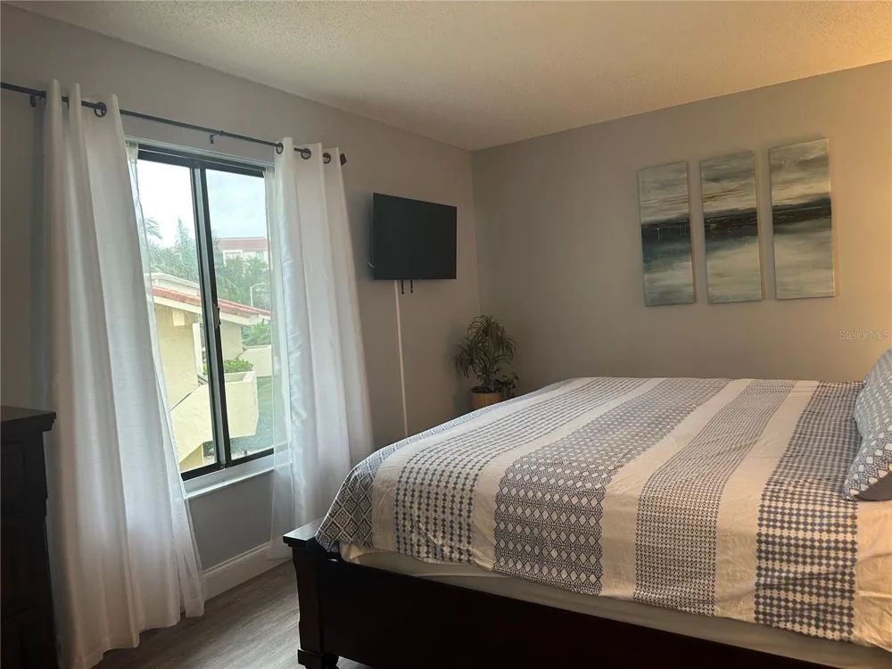 6335 PALMA DEL MAR BOULEVARD S #221 St Petersburg, FL 33715