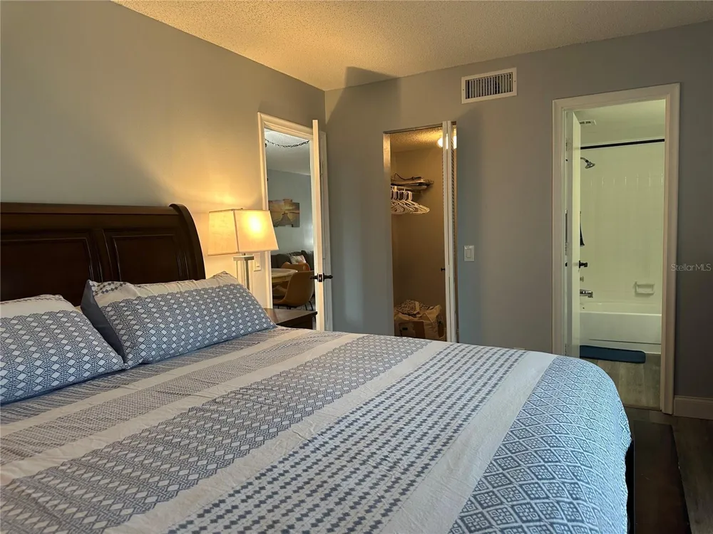 6335 PALMA DEL MAR BOULEVARD S #221 St Petersburg, FL 33715