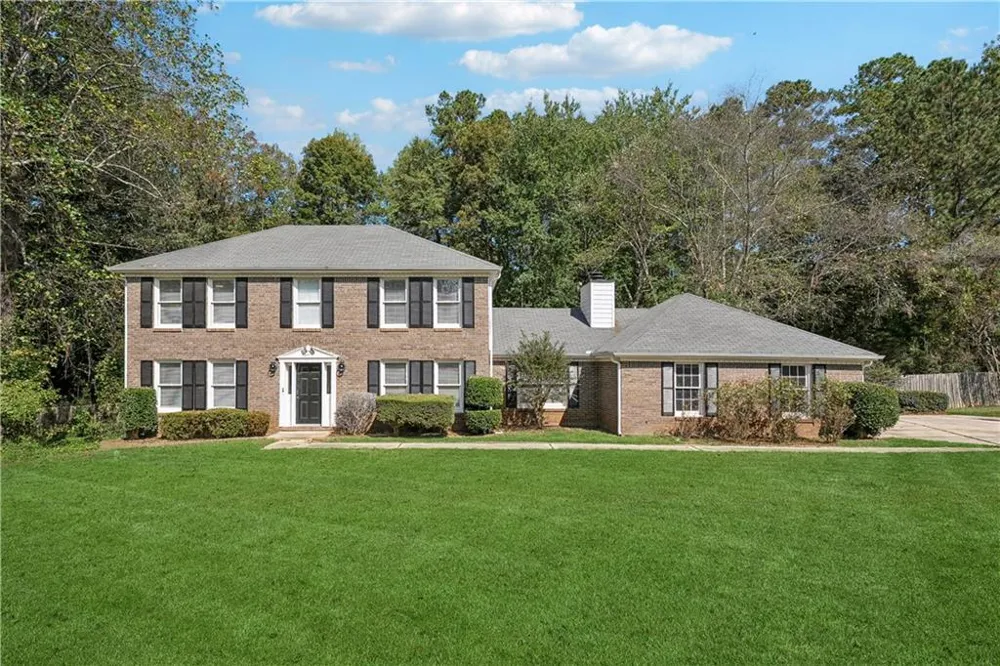 120 Birch Court Fayetteville, GA 30214