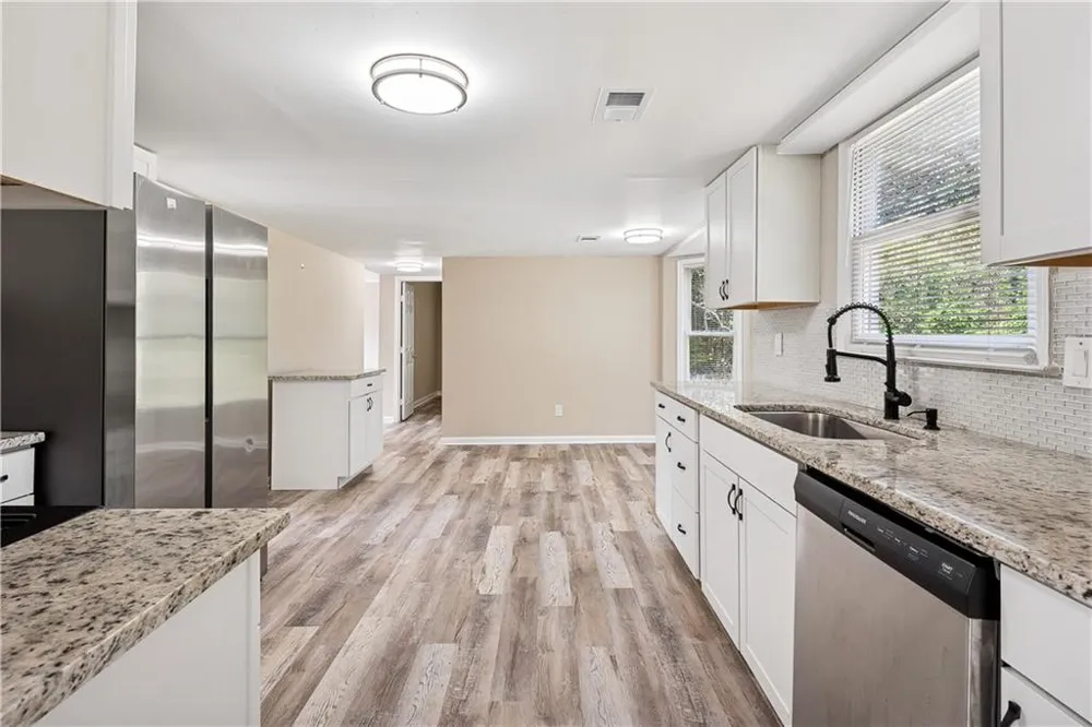 120 Birch Court Fayetteville, GA 30214