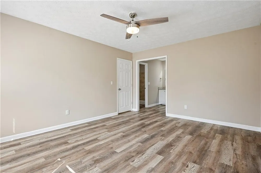 120 Birch Court Fayetteville, GA 30214