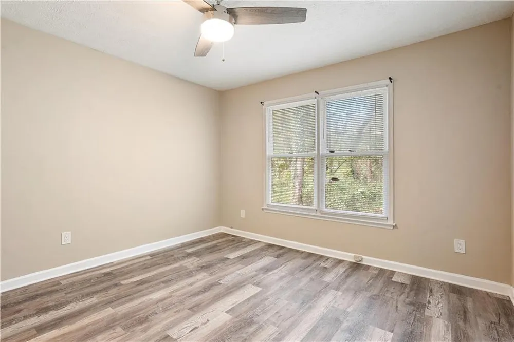 120 Birch Court Fayetteville, GA 30214