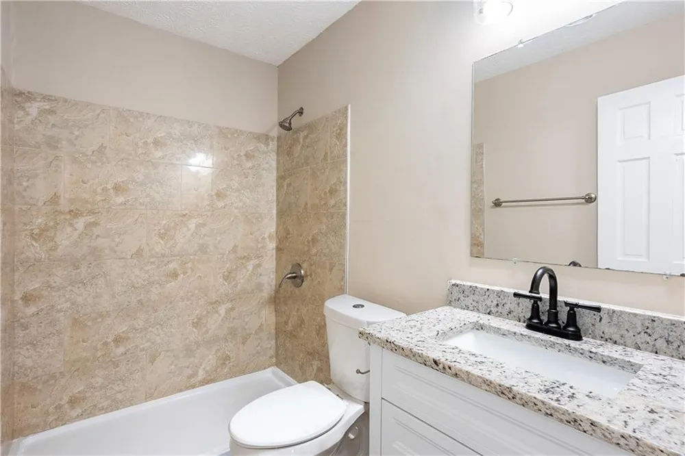120 Birch Court Fayetteville, GA 30214