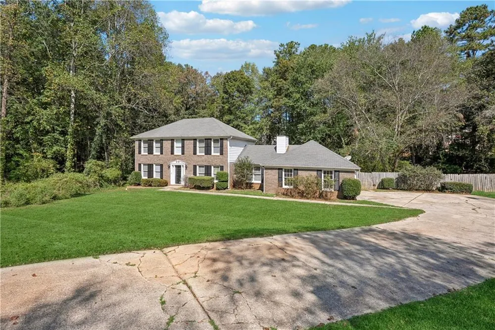120 Birch Court Fayetteville, GA 30214
