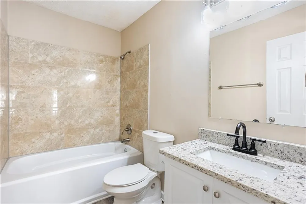 120 Birch Court Fayetteville, GA 30214