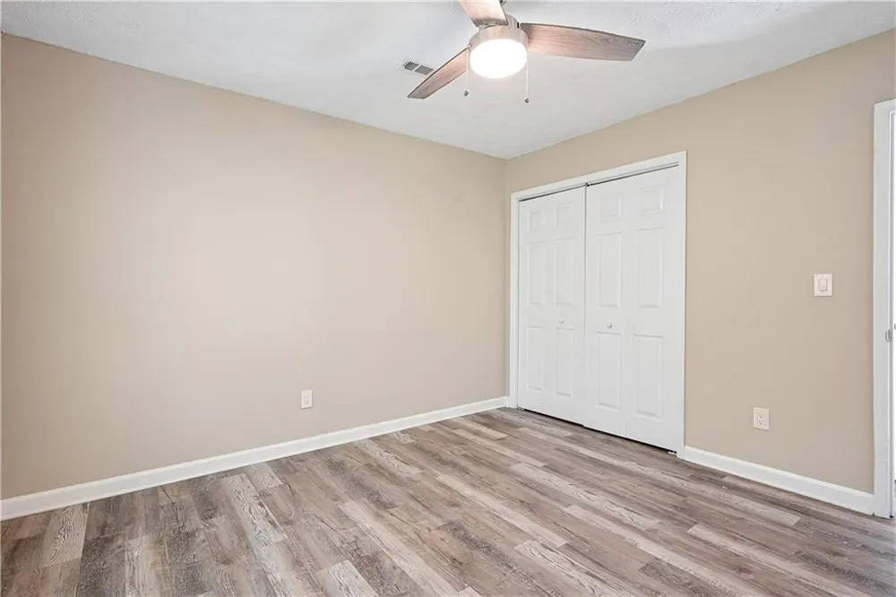 120 Birch Court Fayetteville, GA 30214