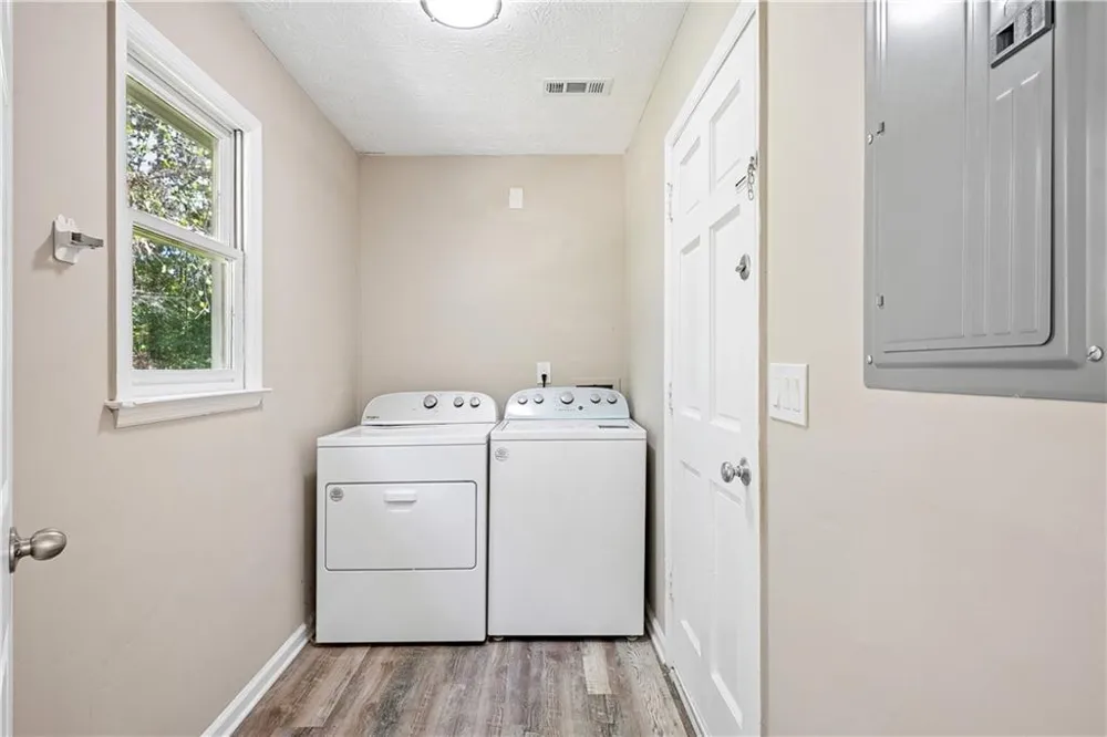 120 Birch Court Fayetteville, GA 30214