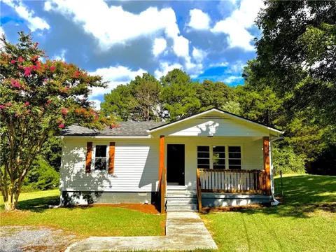 126 Wendy Hill Road SE