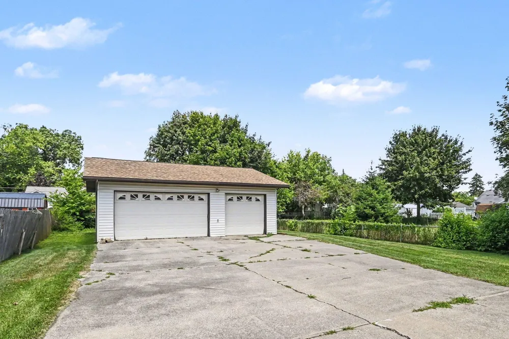 514 Saint Clair Avenue Jackson, MI 49202