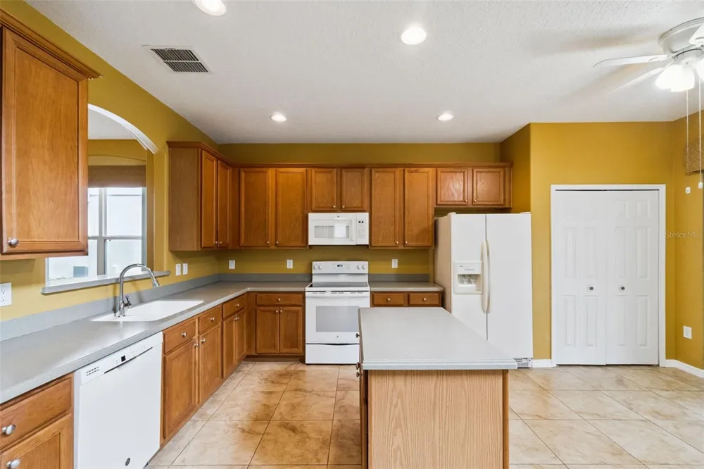 14108 BUDWORTH CIRCLE Orlando, FL 32832