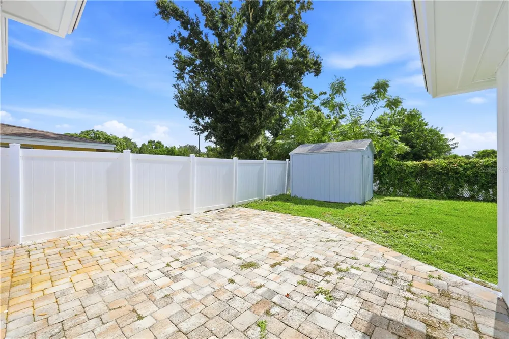 6103 CARLTON AVENUE Sarasota, FL 34231