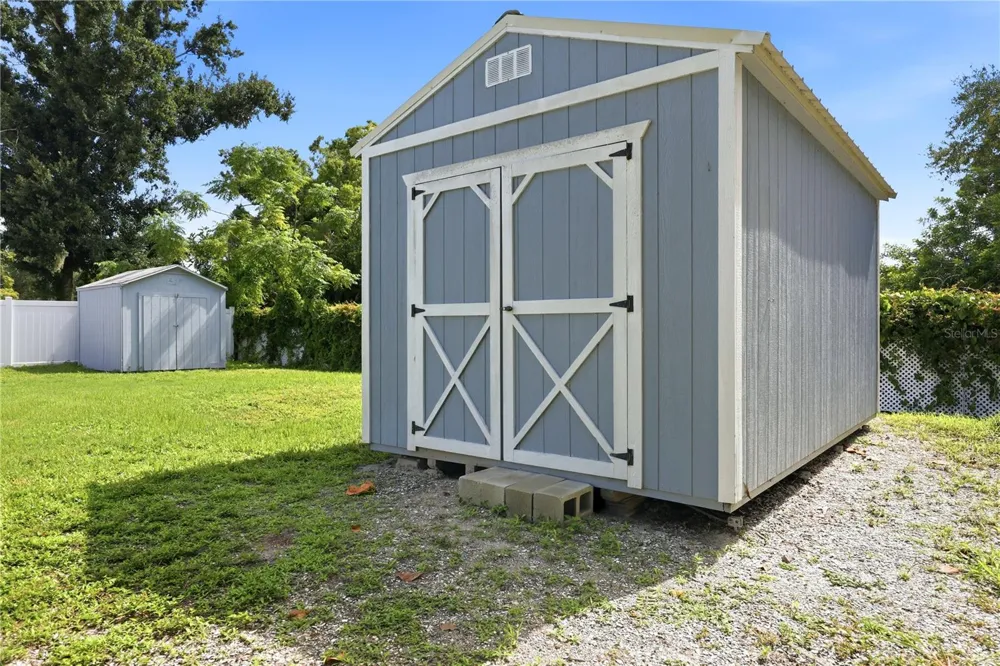 6103 CARLTON AVENUE Sarasota, FL 34231