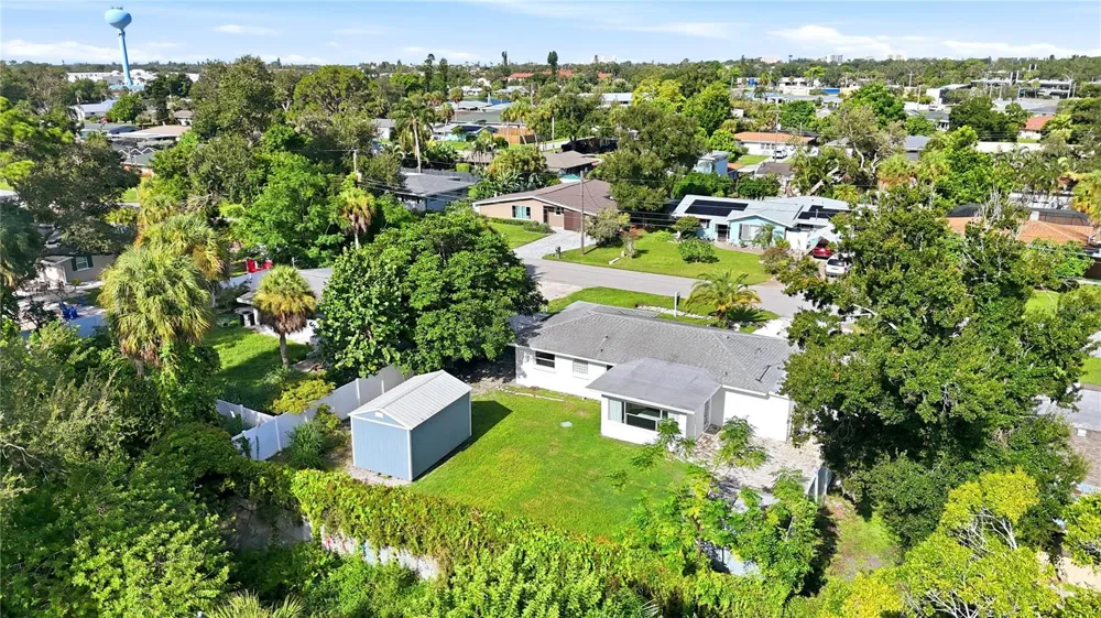 6103 CARLTON AVENUE Sarasota, FL 34231