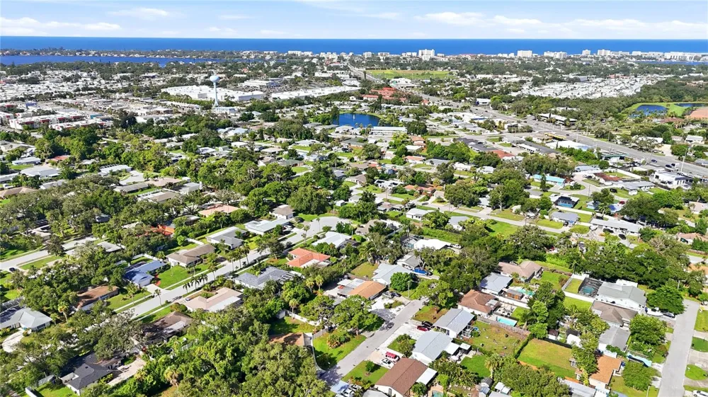 6103 CARLTON AVENUE Sarasota, FL 34231