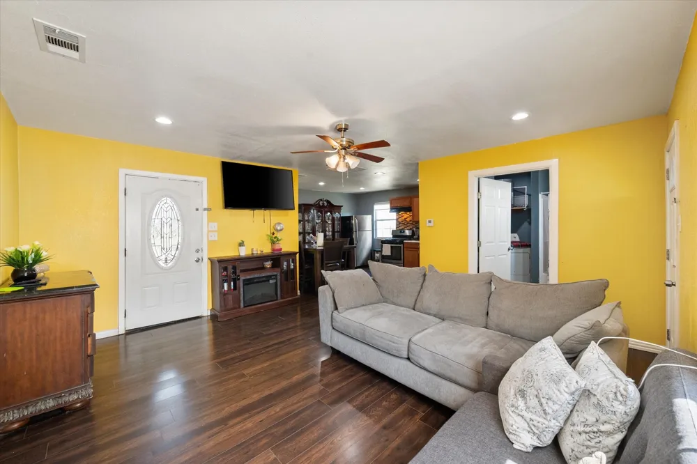 8057 Wilson Ranch Road Barry, TX 75102