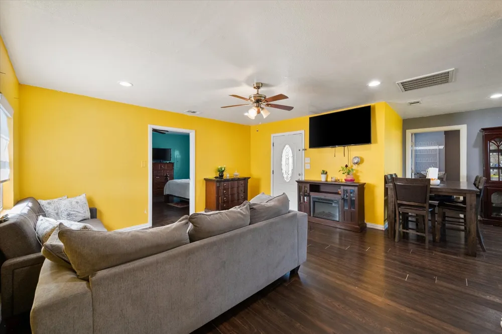 8057 Wilson Ranch Road Barry, TX 75102