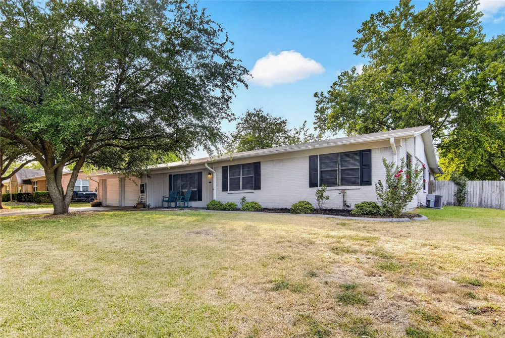 807 W Elizabeth Drive Robinson, TX 76706