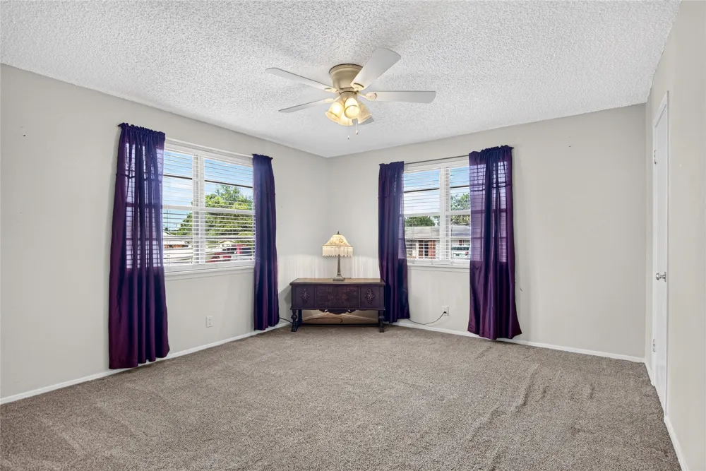 807 W Elizabeth Drive Robinson, TX 76706
