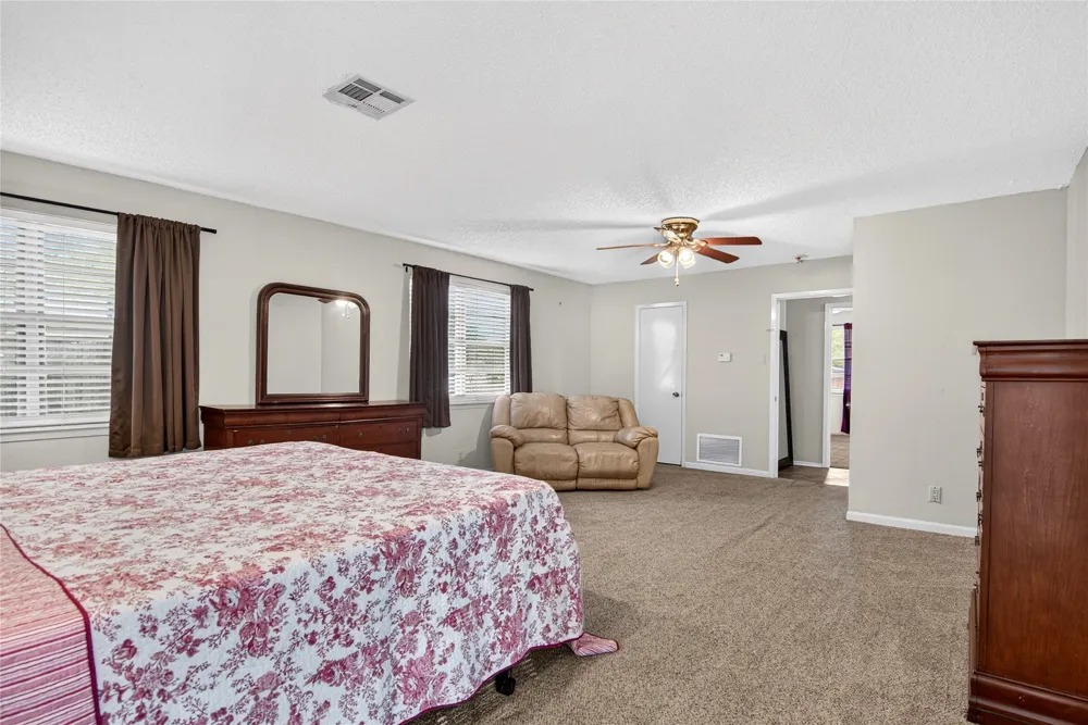 807 W Elizabeth Drive Robinson, TX 76706