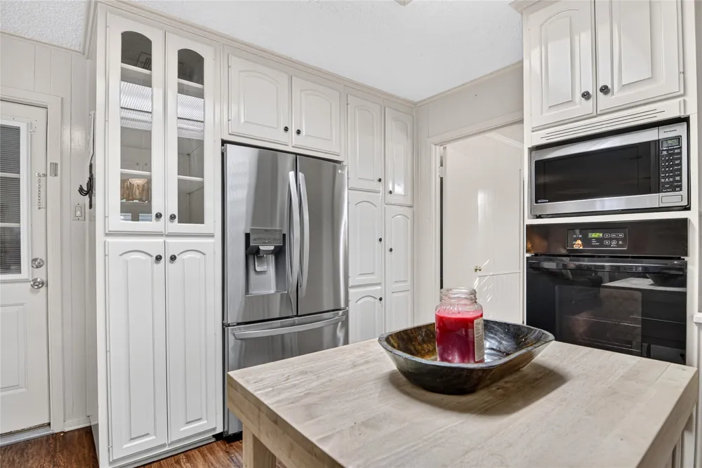 807 W Elizabeth Drive Robinson, TX 76706