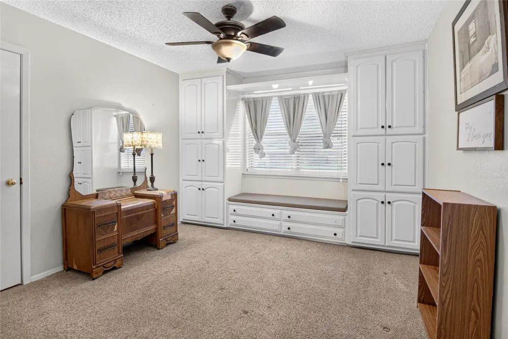 807 W Elizabeth Drive Robinson, TX 76706