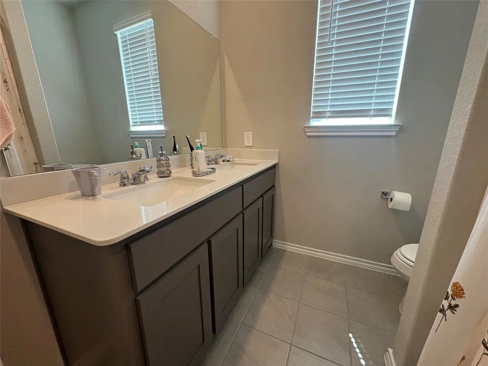 3222 Hampton Drive Richland Hills, TX 76118