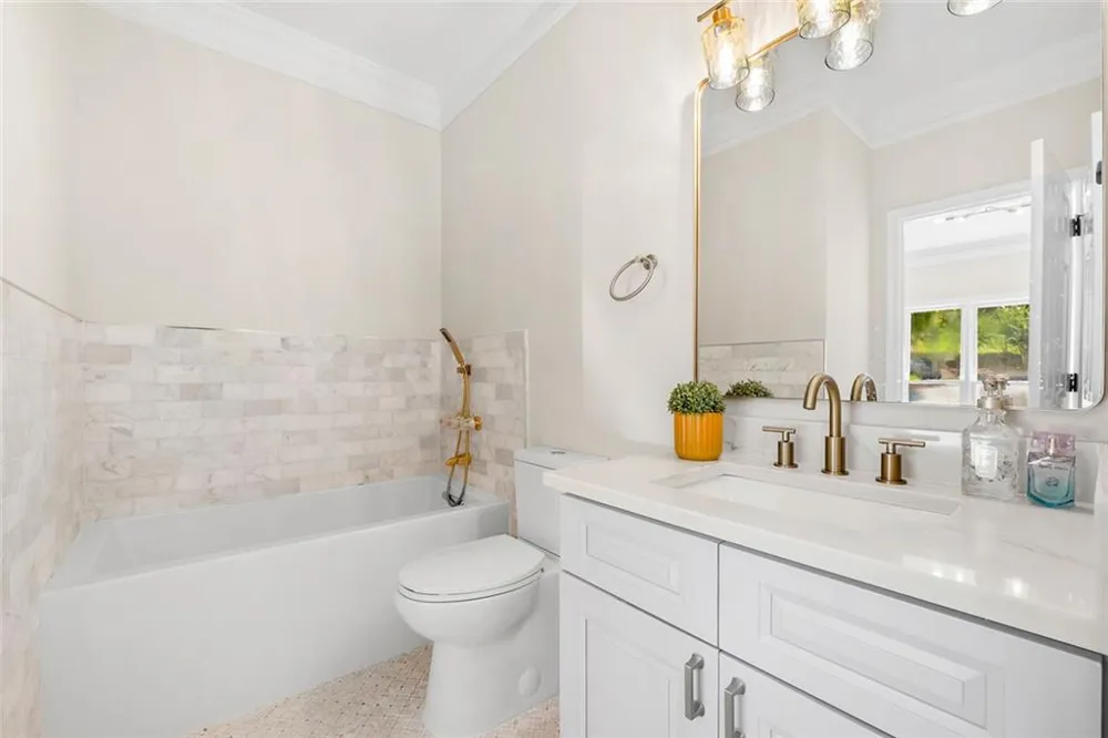 10795 Cauley Creek Drive Johns Creek, GA 30097