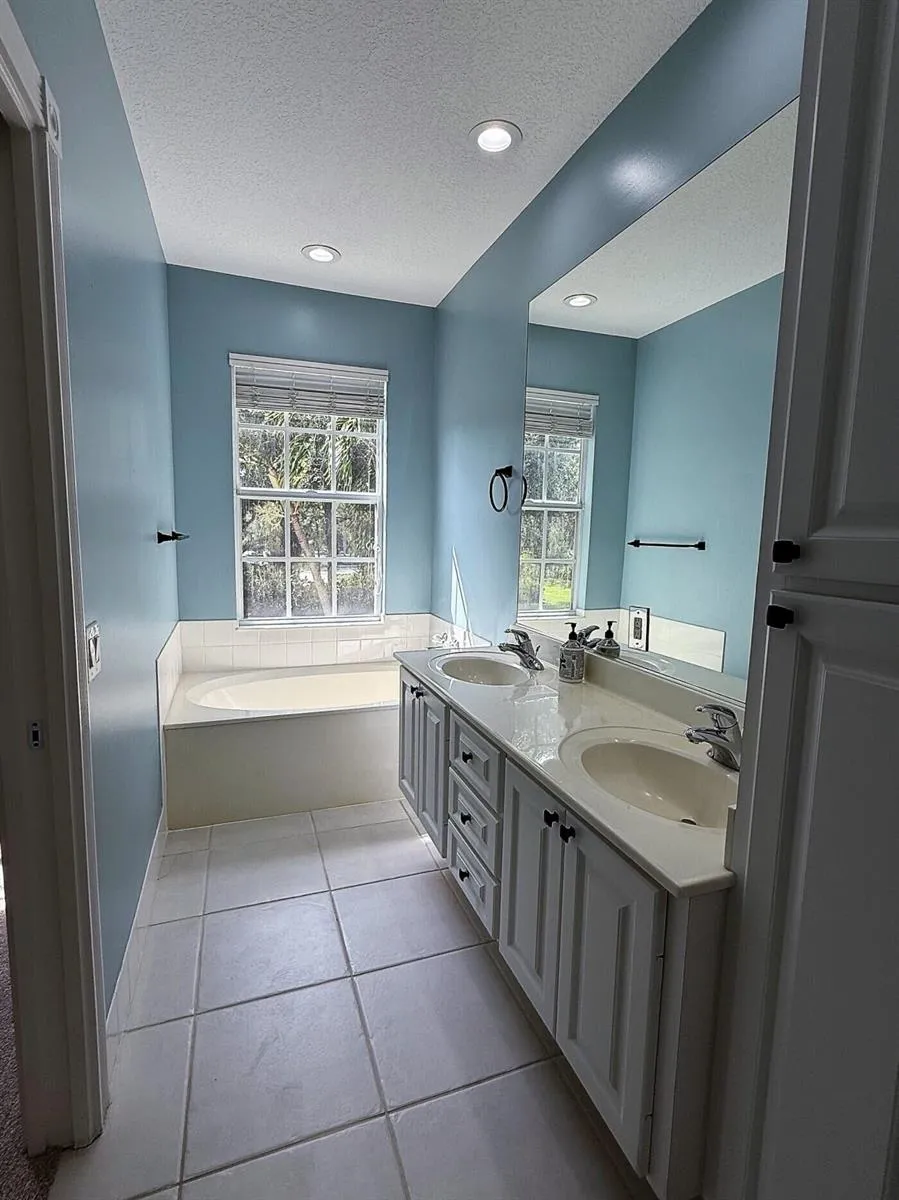 230 FORTUNA DRIVE Palm Beach Gardens, FL 33410