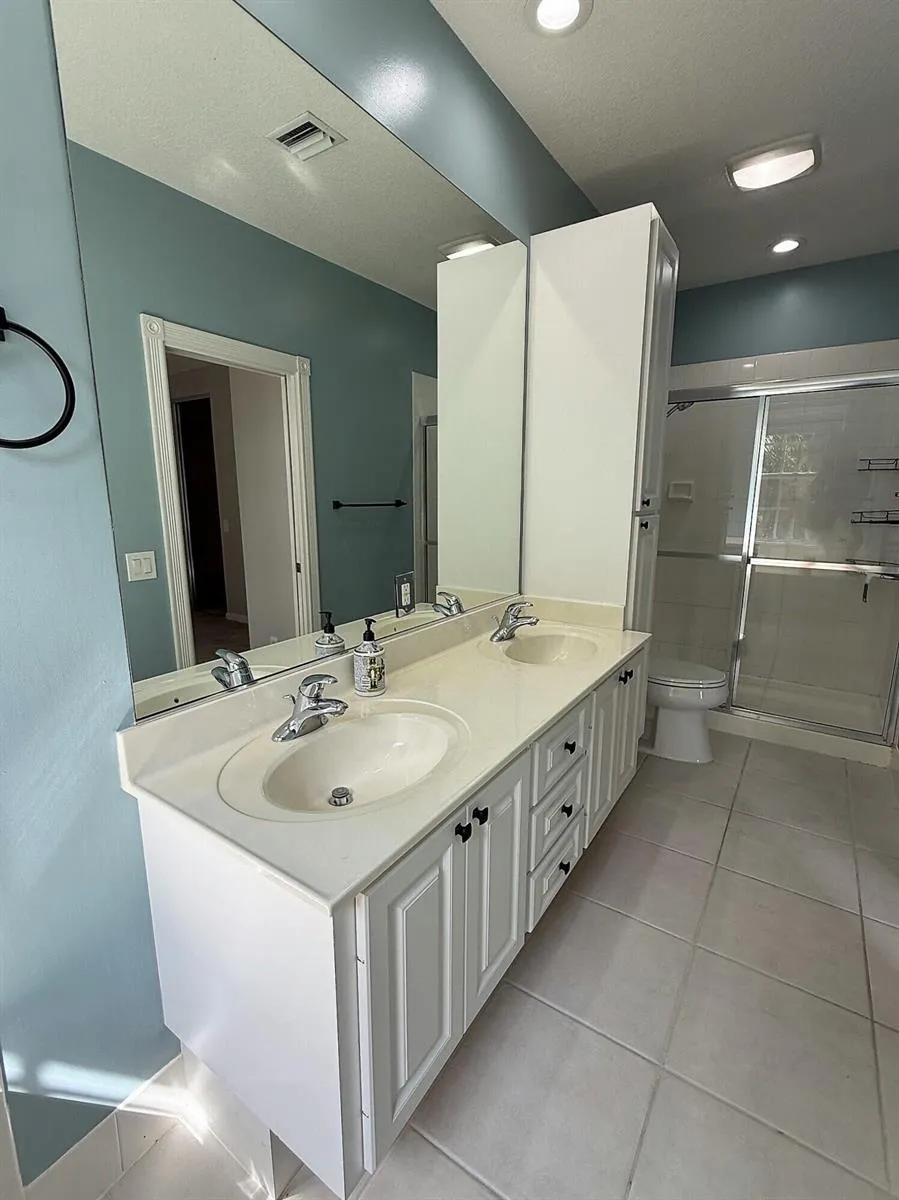 230 FORTUNA DRIVE Palm Beach Gardens, FL 33410