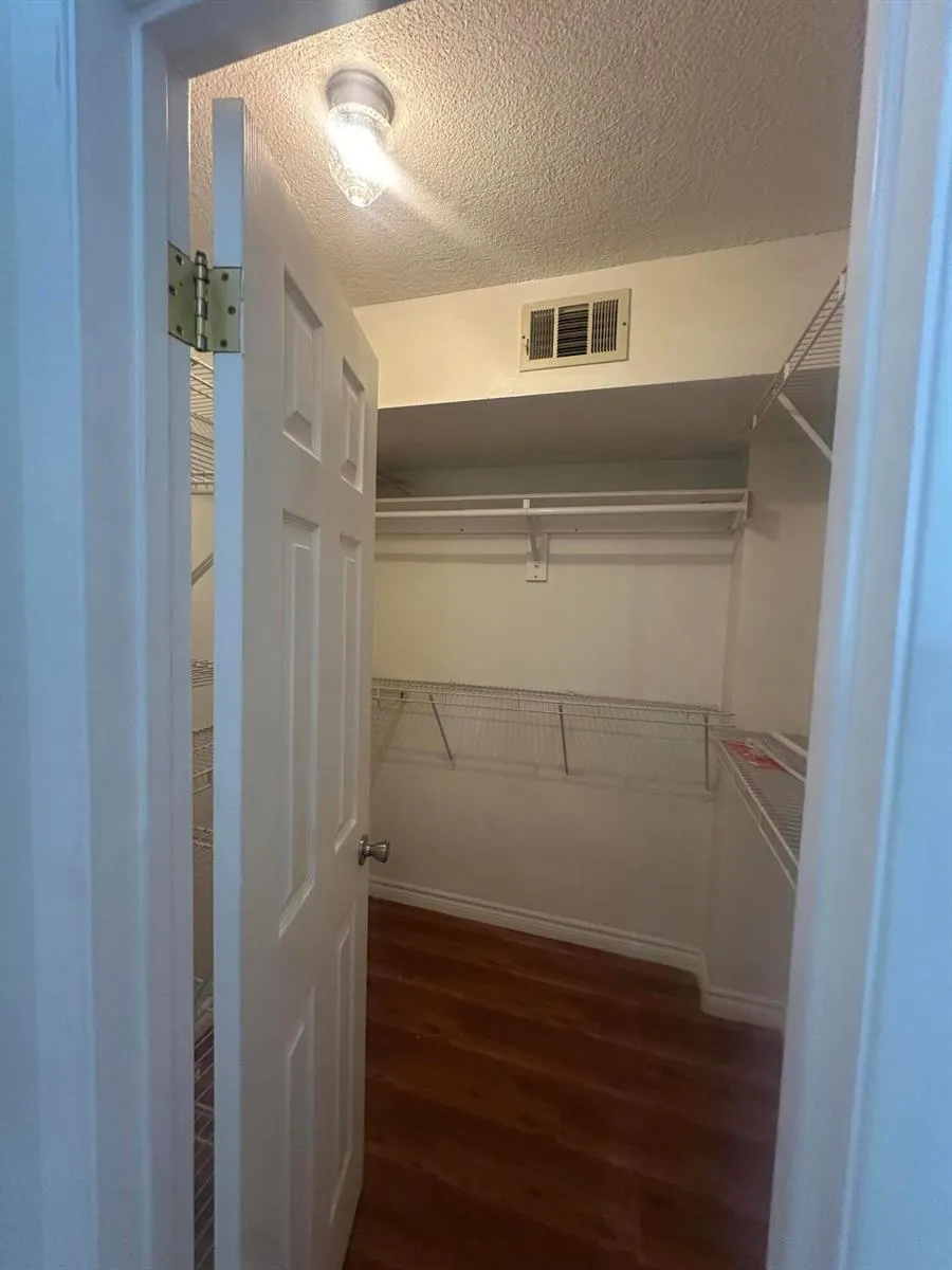 2900 NW 47TH TERRACE #105B Lauderdale Lakes, FL 33313
