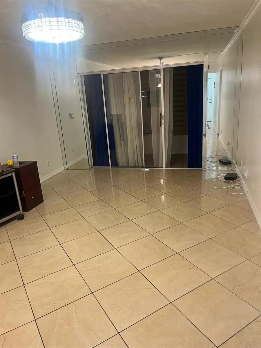 2900 NW 47TH TERRACE #105B Lauderdale Lakes, FL 33313