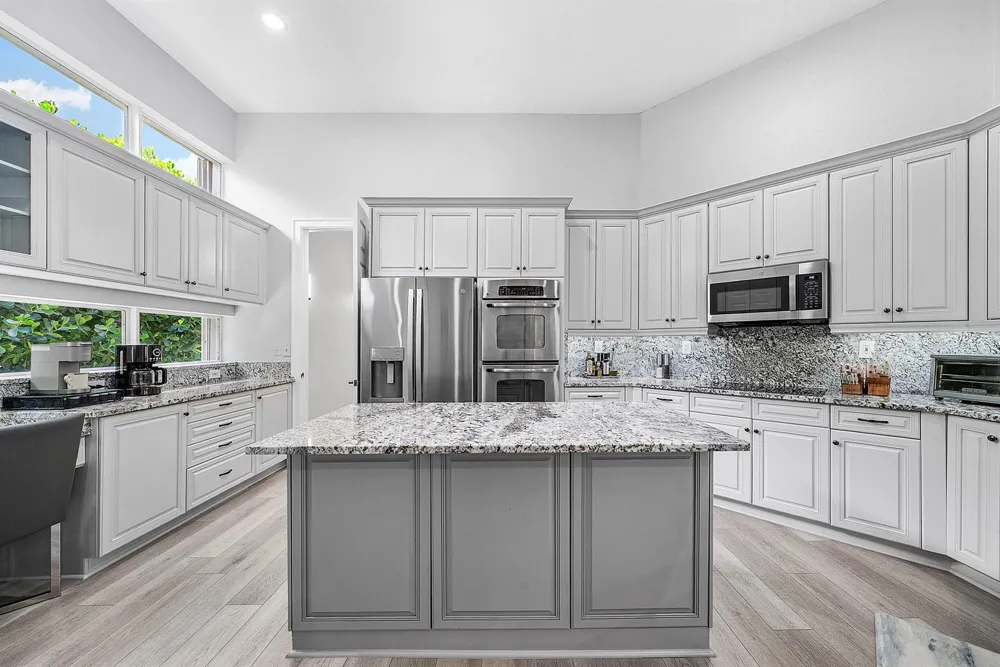 6152 NW 121ST AVENUE Coral Springs, FL 33076