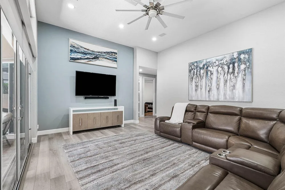 6152 NW 121ST AVENUE Coral Springs, FL 33076