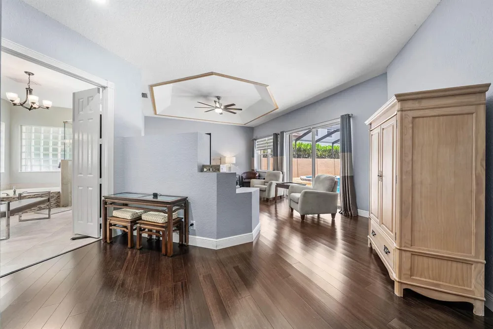 6152 NW 121ST AVENUE Coral Springs, FL 33076