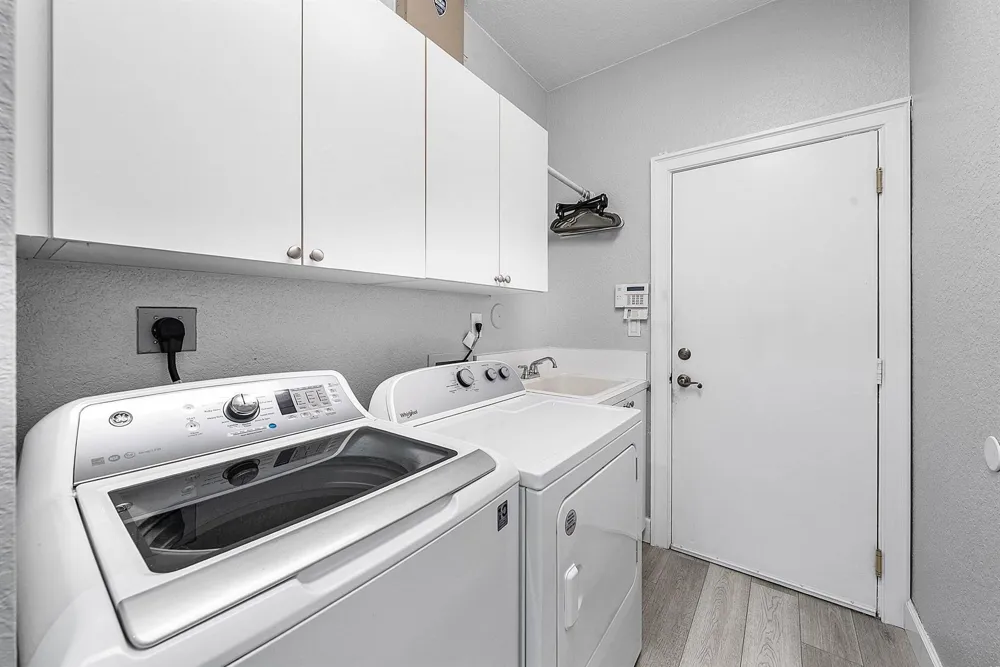 6152 NW 121ST AVENUE Coral Springs, FL 33076