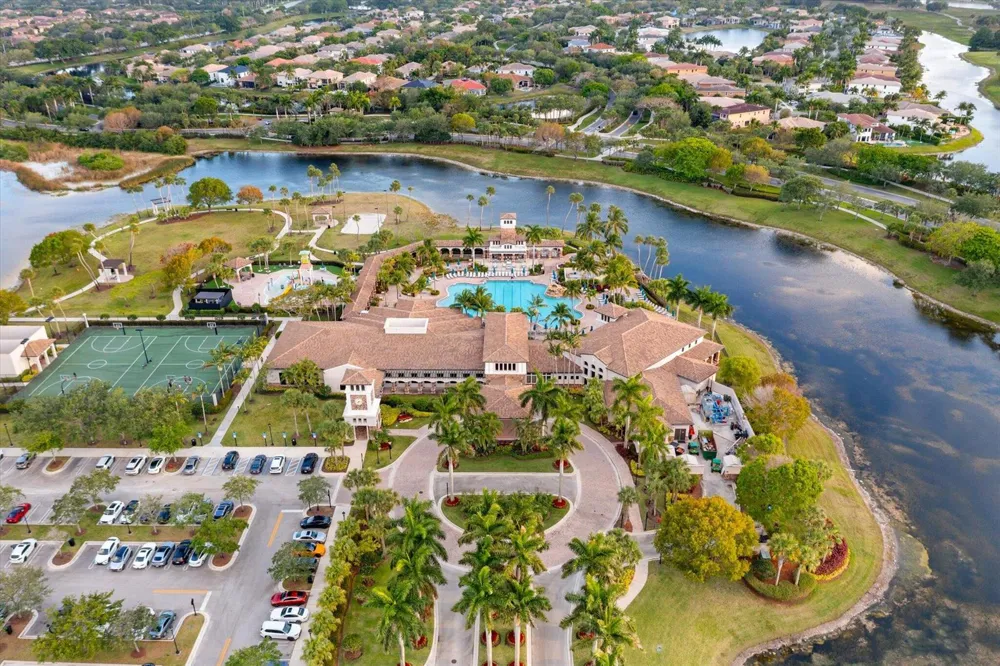 6152 NW 121ST AVENUE Coral Springs, FL 33076