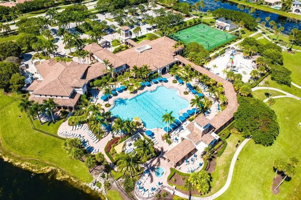 6152 NW 121ST AVENUE Coral Springs, FL 33076