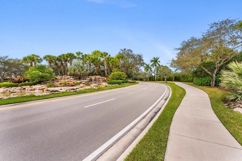 6152 NW 121ST AVENUE Coral Springs, FL 33076