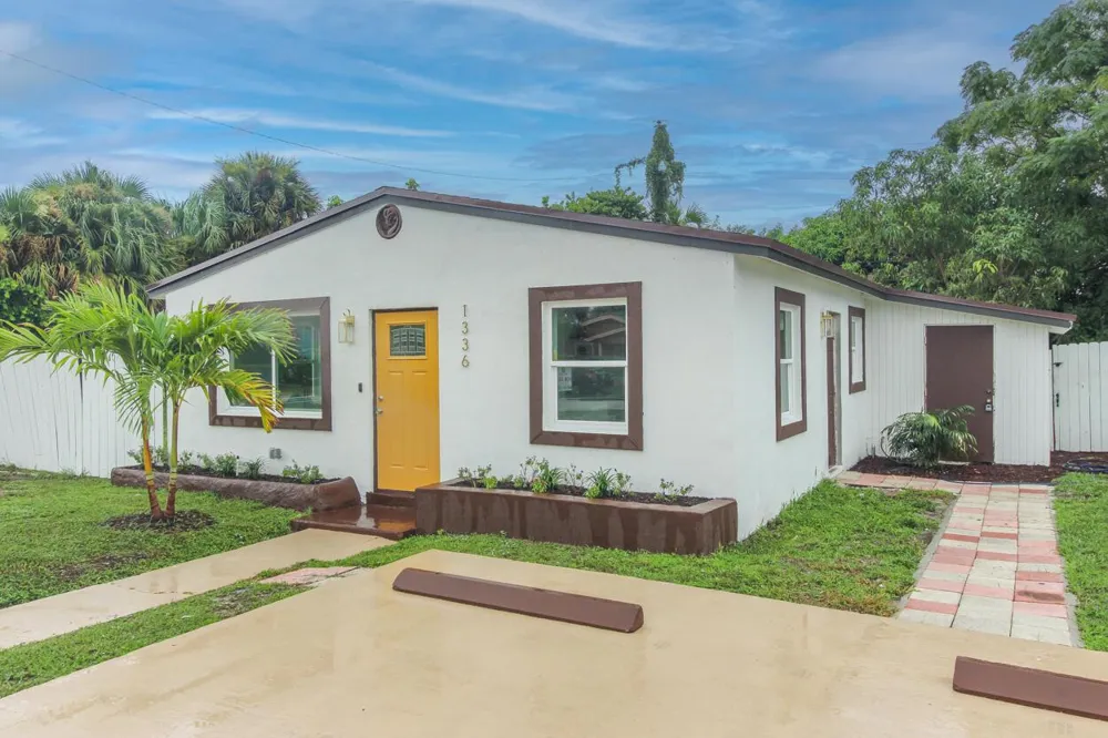1336 W 6TH STREET Riviera Beach, FL 33404