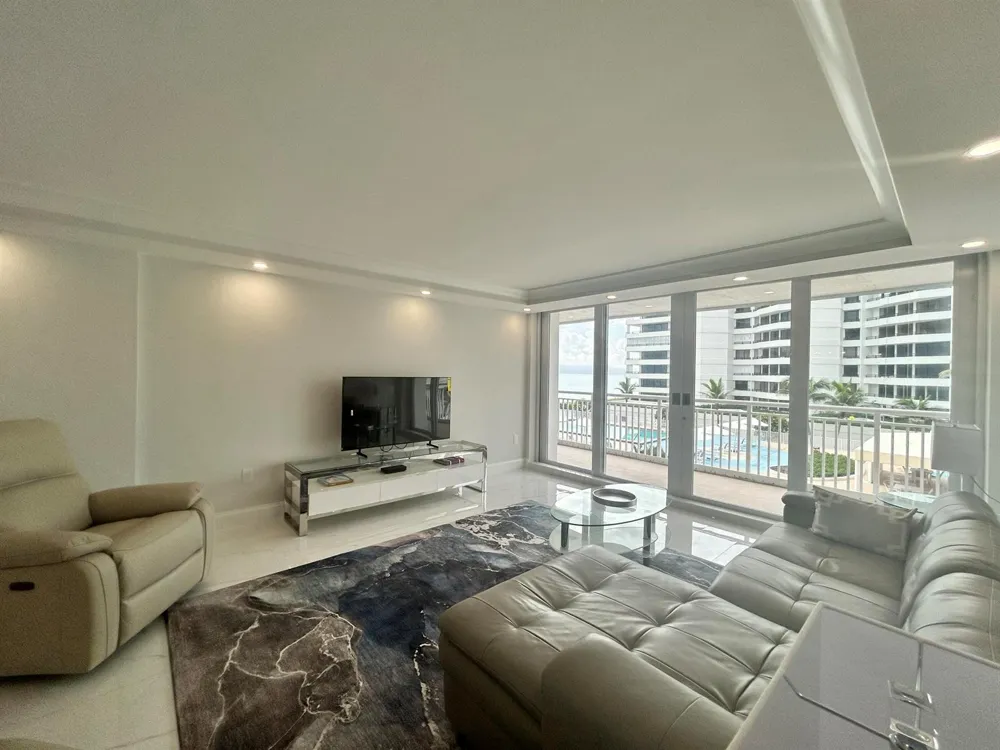 3546 S Ocean Boulevard #405 South Palm Beach, FL 33480