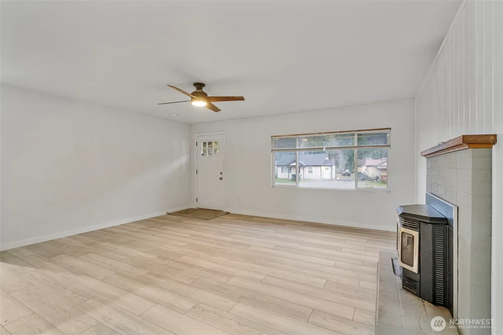 145 Collar Avenue Morton, WA 98356